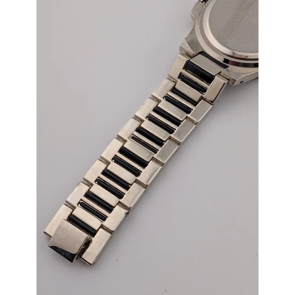 Men's Quartz Watch 39mm‎ Case Black & Silver 8